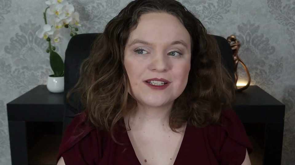 Lady Penelope im Video zu diesem Beitrag