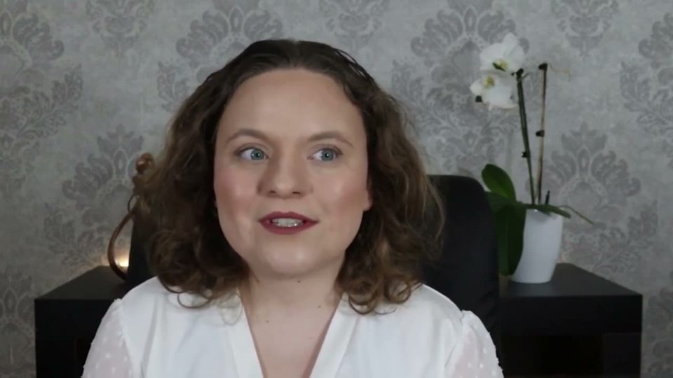 Lady Penelope im Video zu diesem Beitrag