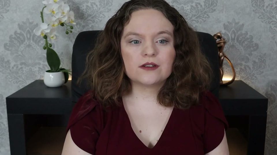 Lady Penelope im Video zu diesem Beitrag