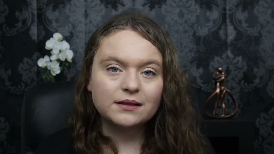 Lady Penelope im Video zu diesem Beitrag